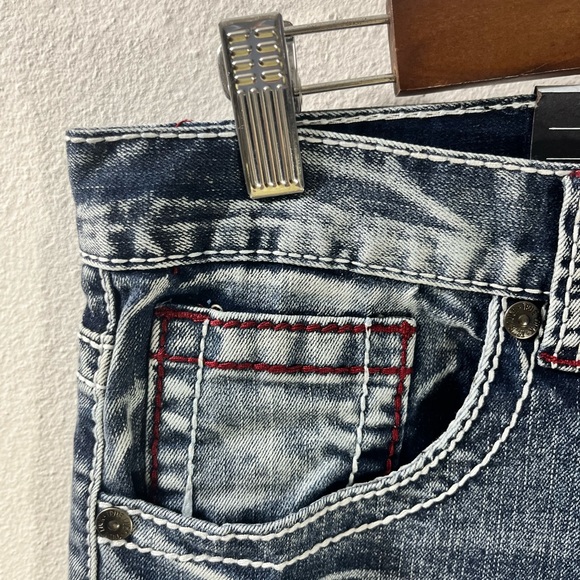 True Luck Men`s Jeans Straight Medium Wash 32x32 NWT $60 Embroidered - Picture 8 of 10